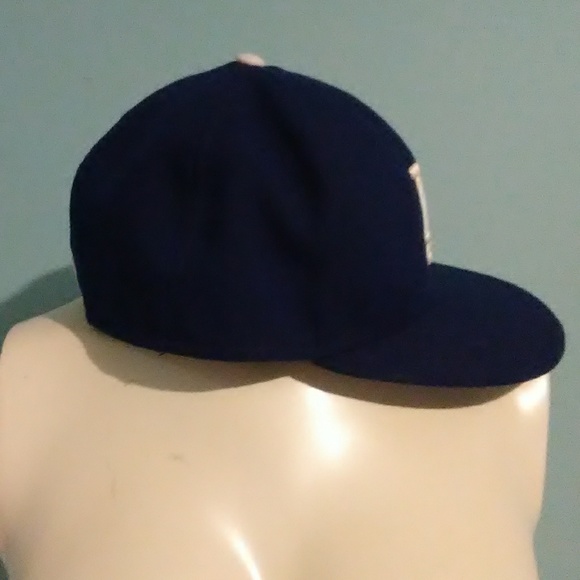 FINAL SALE! GUC LA Hat - Picture 2 of 8